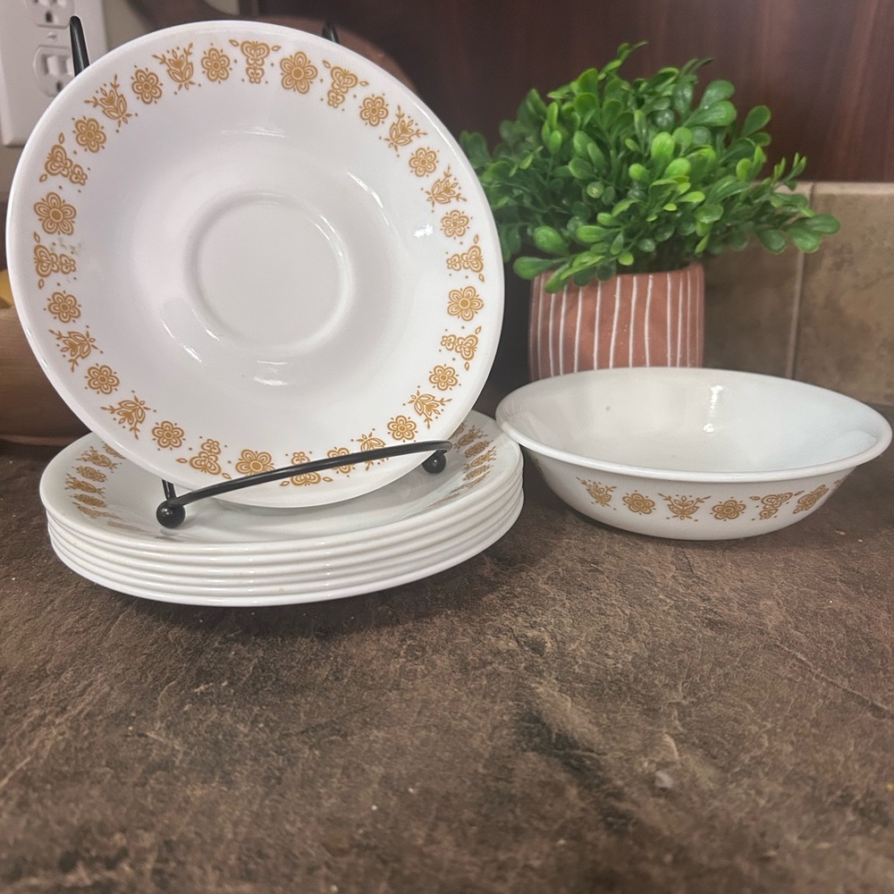 Corelle butterfly gold plate set